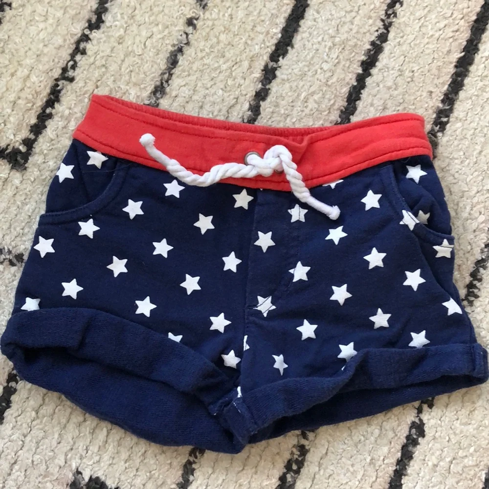 Carter’s star shorts